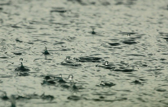 Gotas de lluvia. Fuente: Pixabay Gotas de lluvia. Fuente: Pixabay