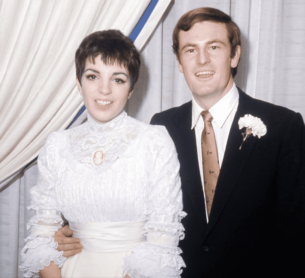 American actress Liza Minnelli with her first husband, Australian born actor Peter Allen (1944 - 1992), at their wedding, 3rd March 1967. | Photo: Getty Images
