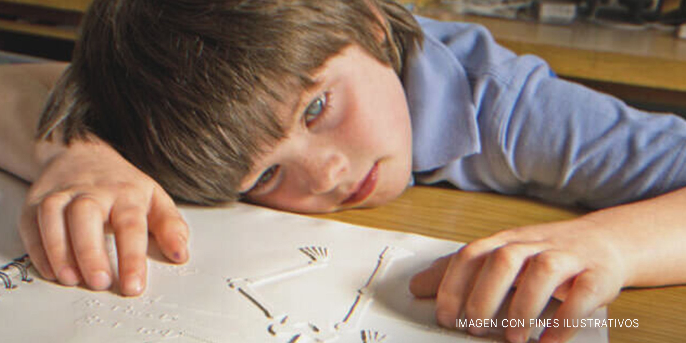 Niño en su escritorio | Foto: Getty Images