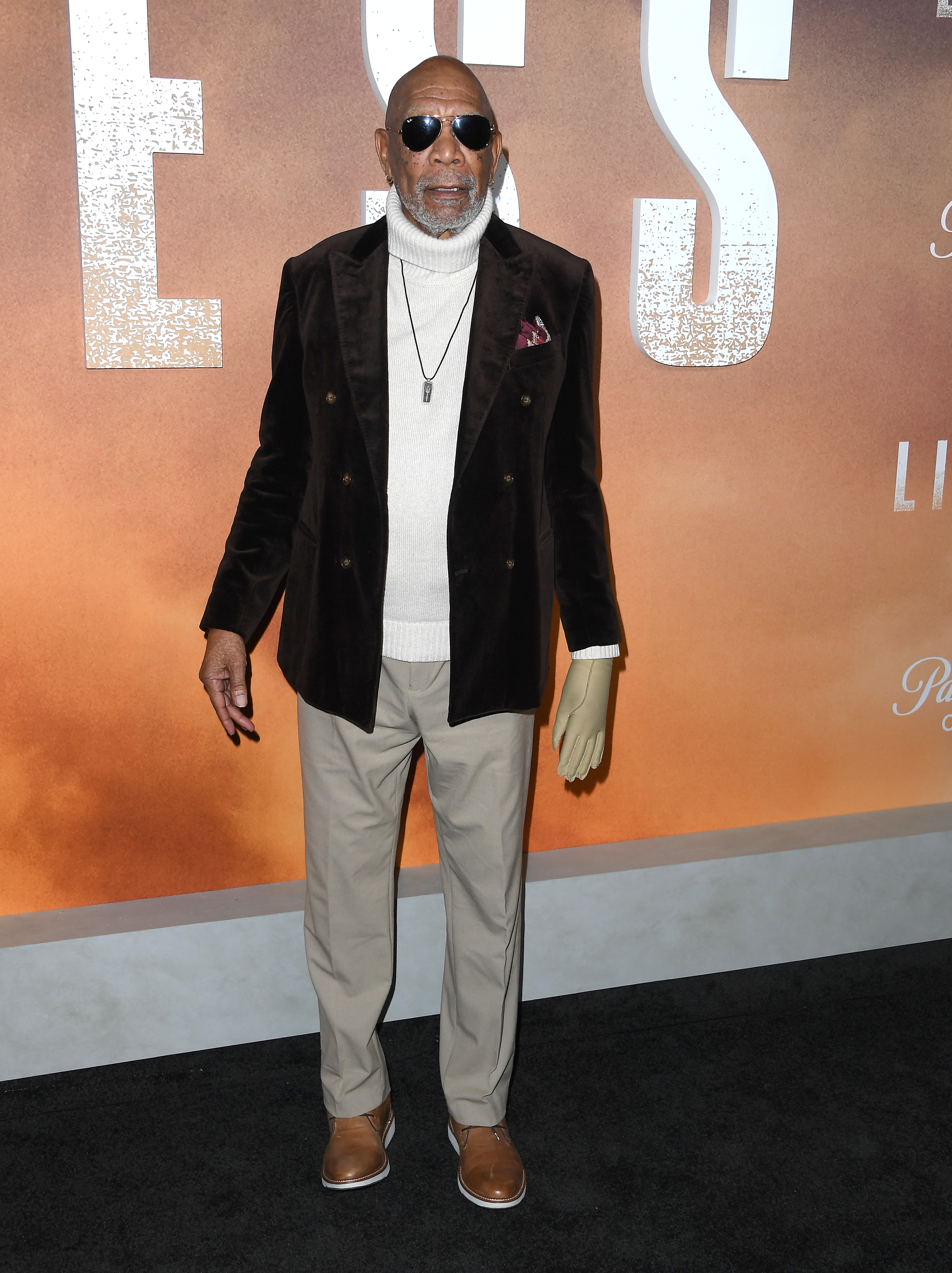 Morgan Freeman attends "Lioness" S2 Premiere at Linwood Dunn Theater on October 23, 2024, in Los Angeles, California. | Source: Getty  Images