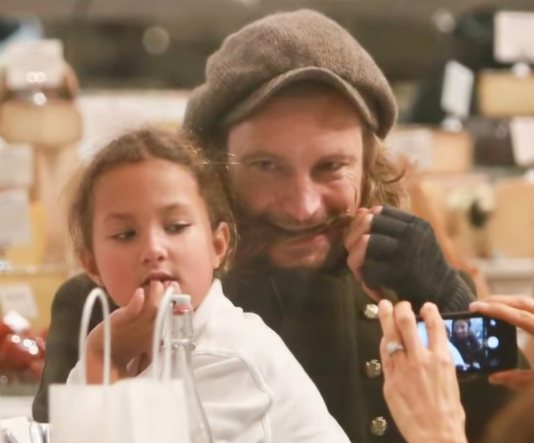 A photo of Nahla Ariela with her dad Gabriel Aubry as seen in a video dated December 8, 2014 | Source: YouTube/@TMZ