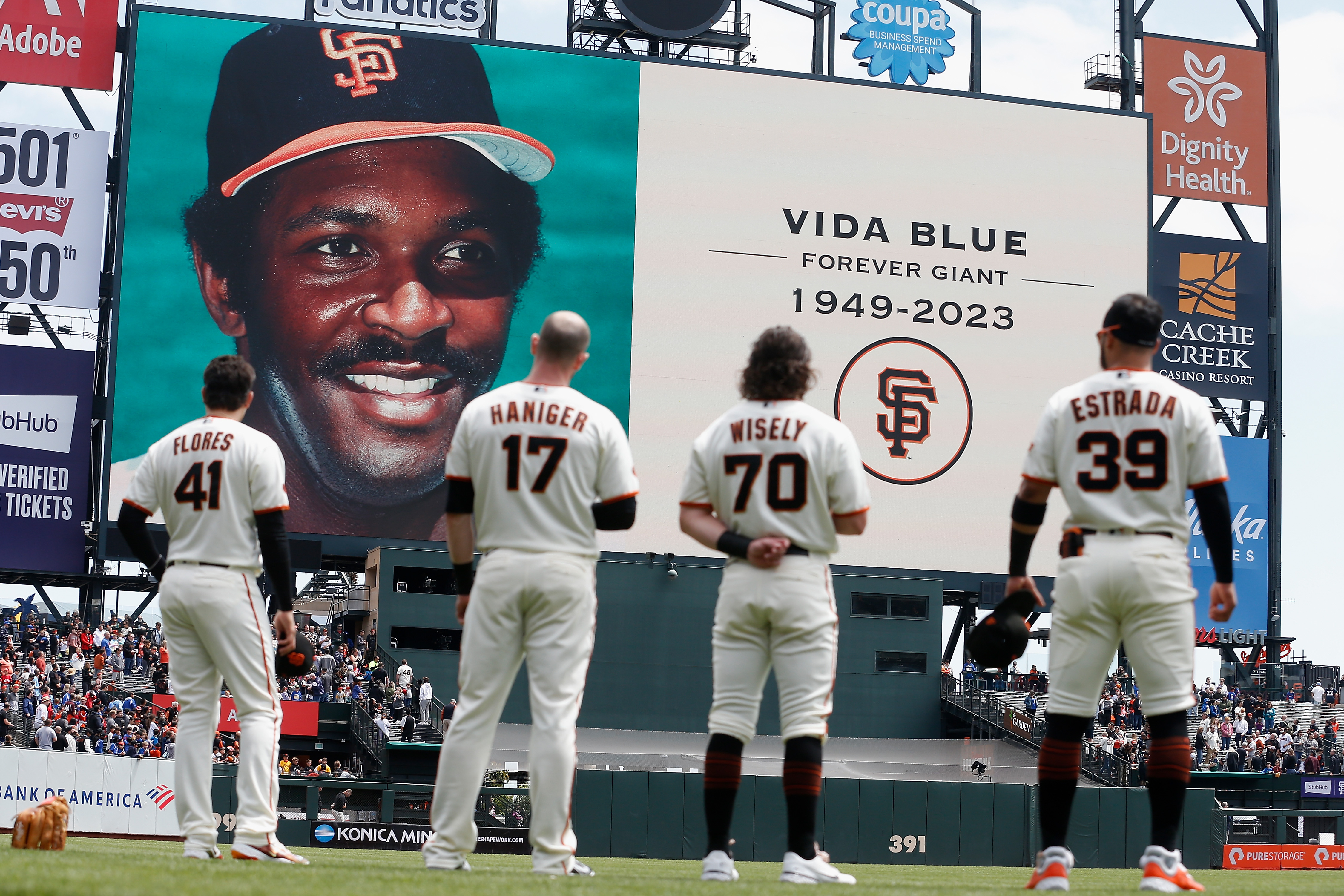 Players and fans pause for a moment of silence to recognize the passing of Vida Blue before the game between the San Francisco Giants and the Milwaukee Brewers at Oracle Park, on May 7, 2023, in San Francisco, California. | Source: Getty Images