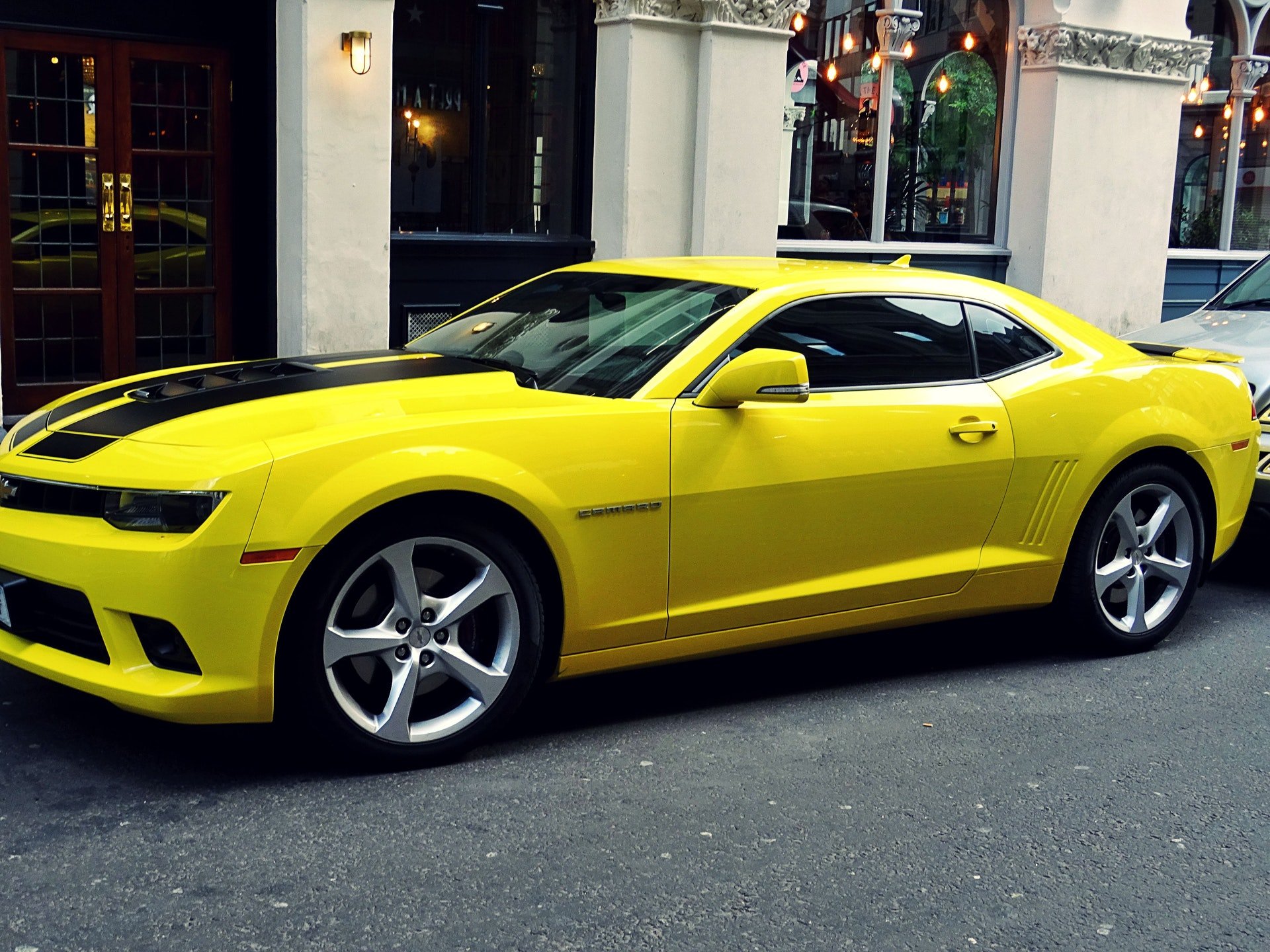 Photo of a yellow chevrolet car | Photo: Pexels