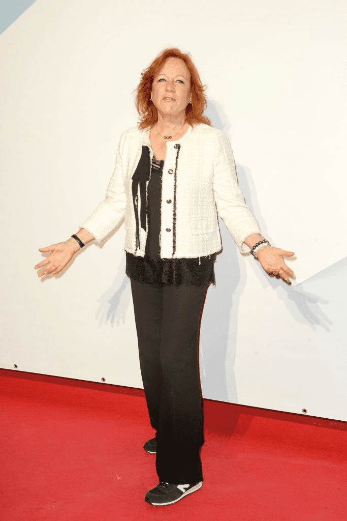 LA ROCHELLE, FRANCE - 13 SEPTEMBRE : L'actrice Eva Darlan assiste à la cérémonie d'ouverture du 19e Festival de la fiction télévisuelle le 13 septembre 2017 à La Rochelle, France. | Photo : Getty Images LA ROCHELLE, FRANCE - 13 SEPTEMBRE : L'actrice Eva Darlan assiste à la cérémonie d'ouverture du 19e Festival de la fiction télévisuelle le 13 septembre 2017 à La Rochelle, France. | Photo : Getty Images