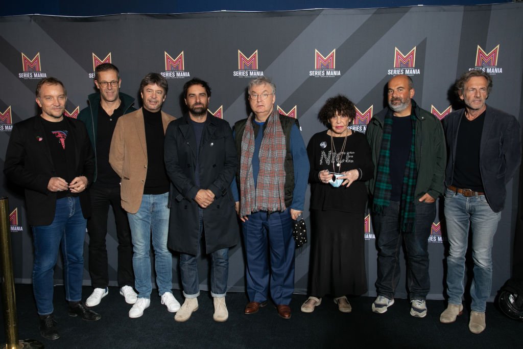 Le Staff de 'Dix pour cent" lors de la première à Paris I photo : Getty Images