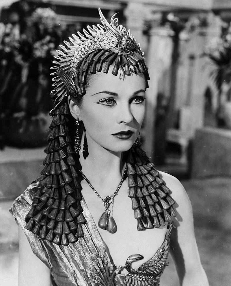 Vivien Leigh as in the 1945 film "Caesar & Cleopatra" | Source: Wikimedia