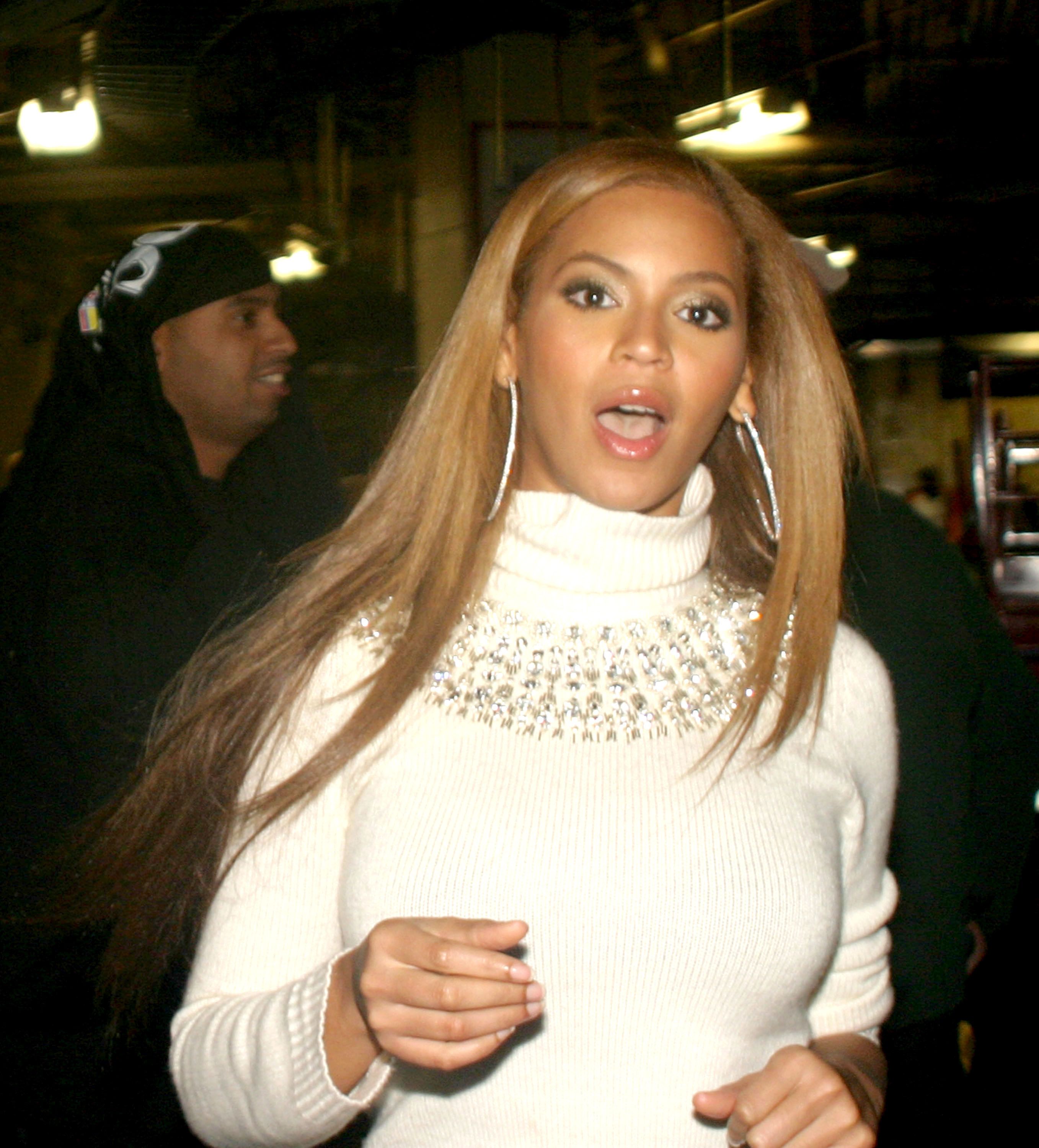 Beyonce at Power 105.1 FM presenting Jay-Z's "I Declare War" concert on October 27, 2005 in N.Y. | Photo: Getty Images