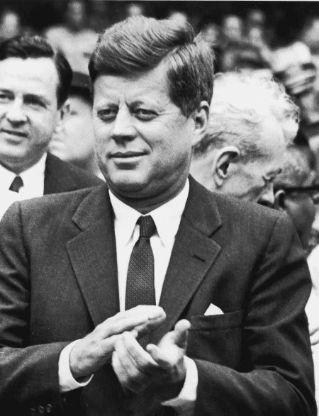 Präsident JFK beim Washington Senators Baseball Spiel, frühe 1960er. | Quelle: Getty Images