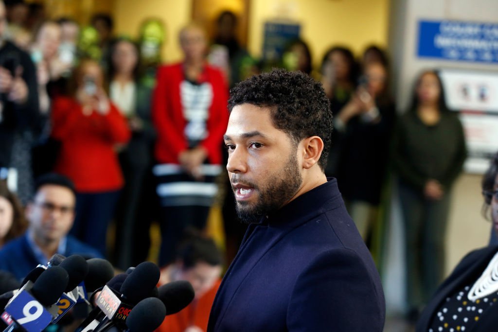 Jussie Smollett speaks with members of the media after his court appearance at Leighton Courthouse in Chicago, Illinois | Photo: Getty Images