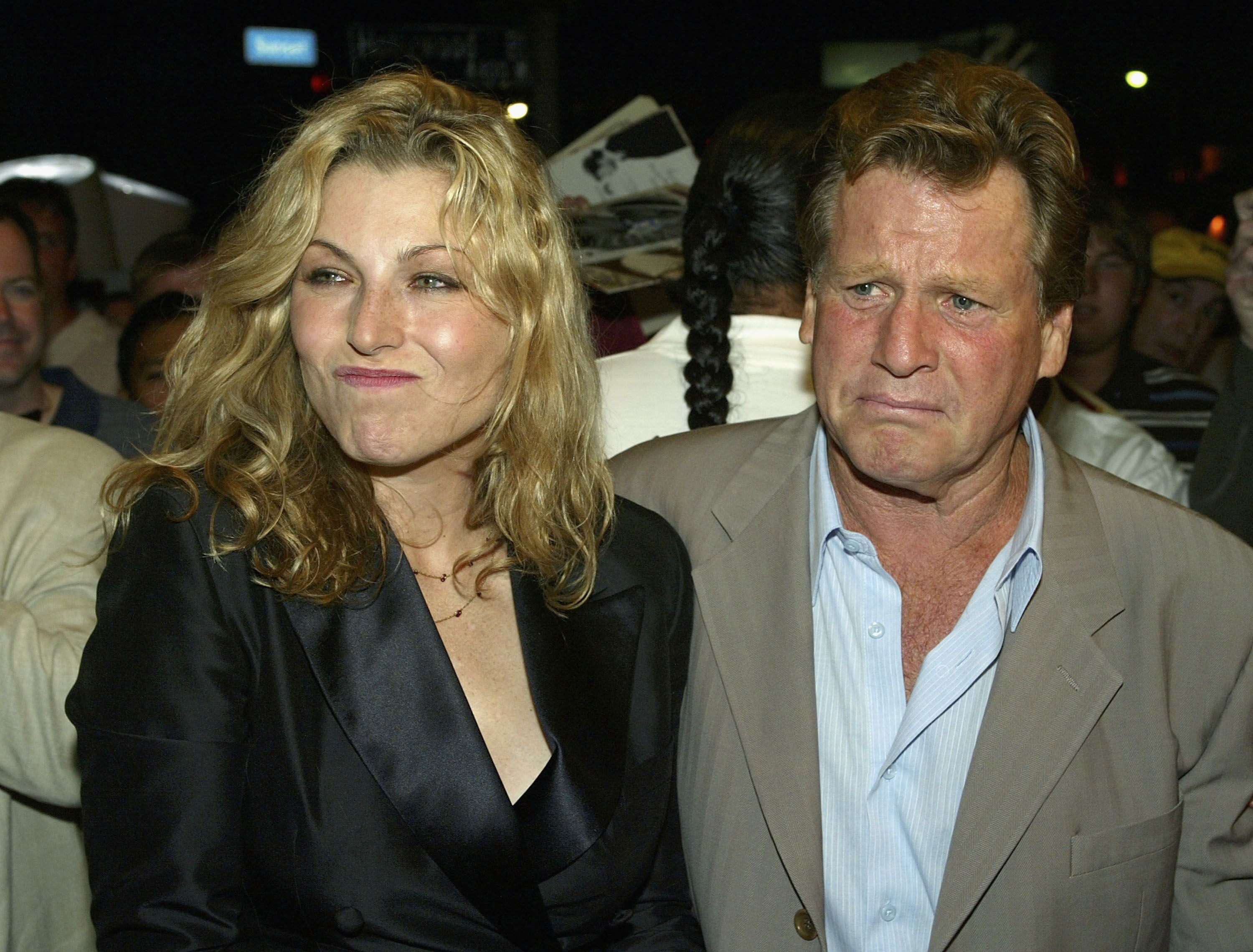 Tatum O'Neal and her father, Ryan O'Neal, at the 30th anniversary screening of "Paper Moon" on August 21, 2003. | Source: Getty Images
