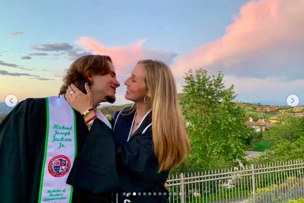 Prince Jackson sharing a tender moment with his beloved. | Source: Instagram/princejackson