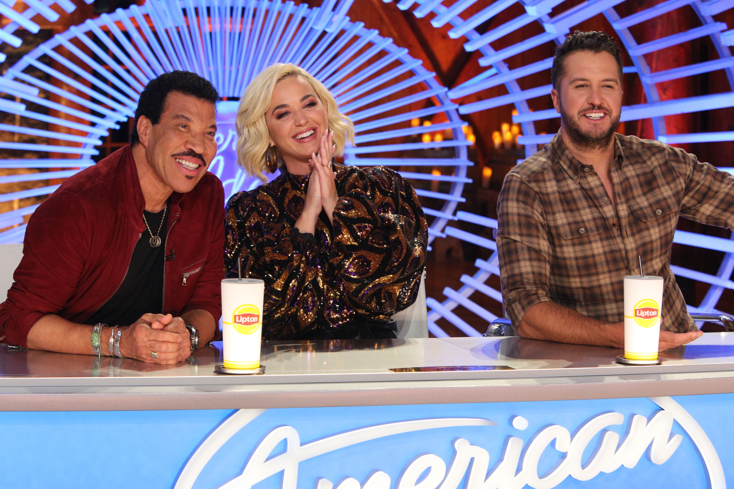 Lionel Richie, Katy Perry, and Luke Bryan on the set of "American Idol" | Photo: Getty Images