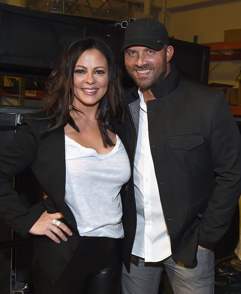 Sara Evans and Jay Barker at the Grand Ole Opry House on October 29, 2017 in Nashville, Tennessee. | Photo: Getty Images