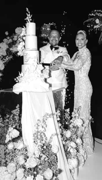 Erin McGregor and Terry Kavanagh slice their five-tier wedding cake at Cashel Palace Hotel on August 17, 2024 | Source: YouTube/storyofeve6183