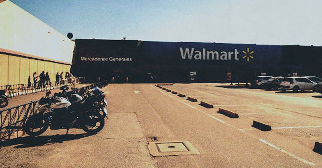 A Walmart store | Source: Shutterstock