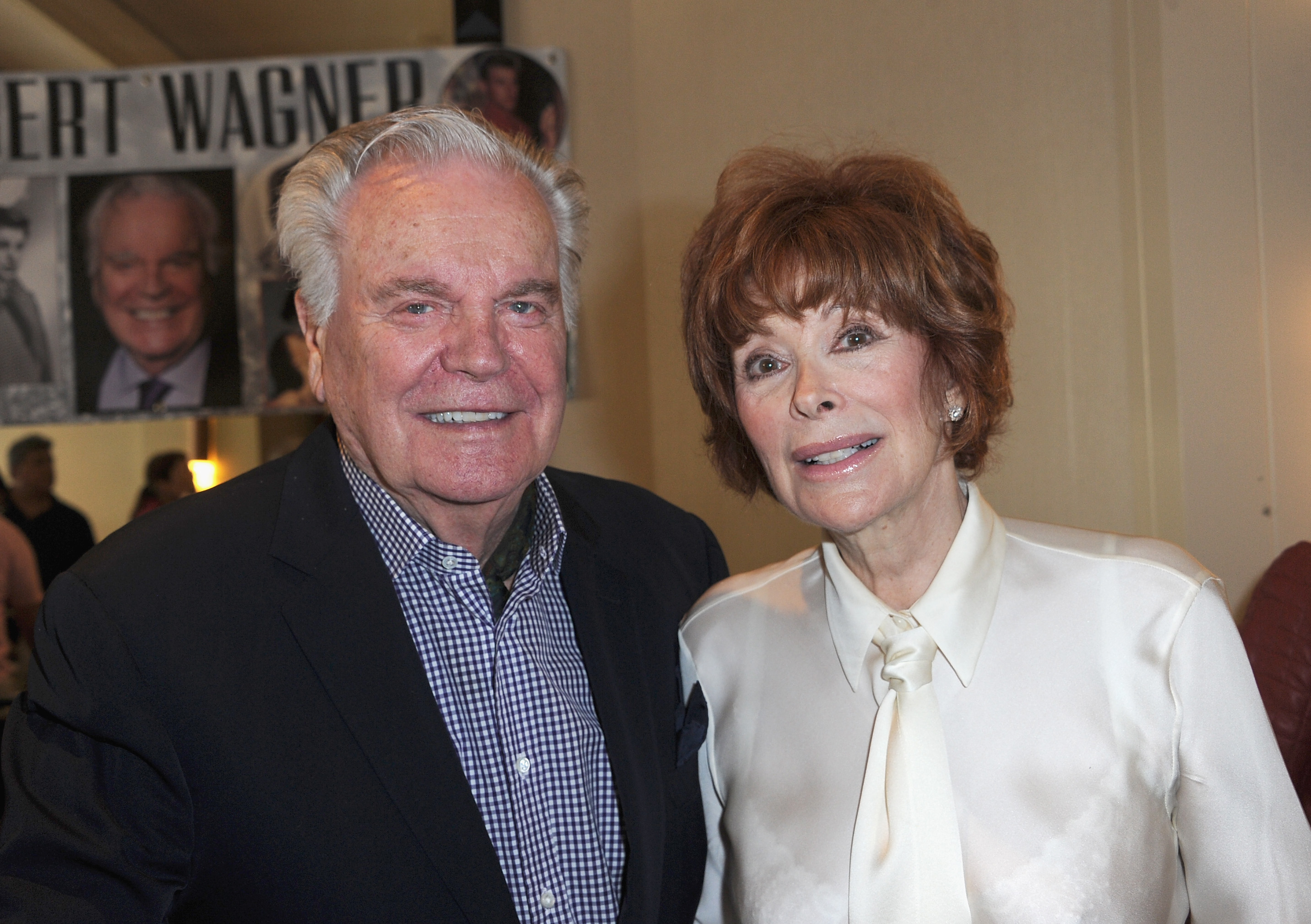 Robert Wagner and Jill St. John attend The Hollywood Show at The Westin Hotel LAX on July 28, 2018 in Los Angeles, California | Source: Getty Images
