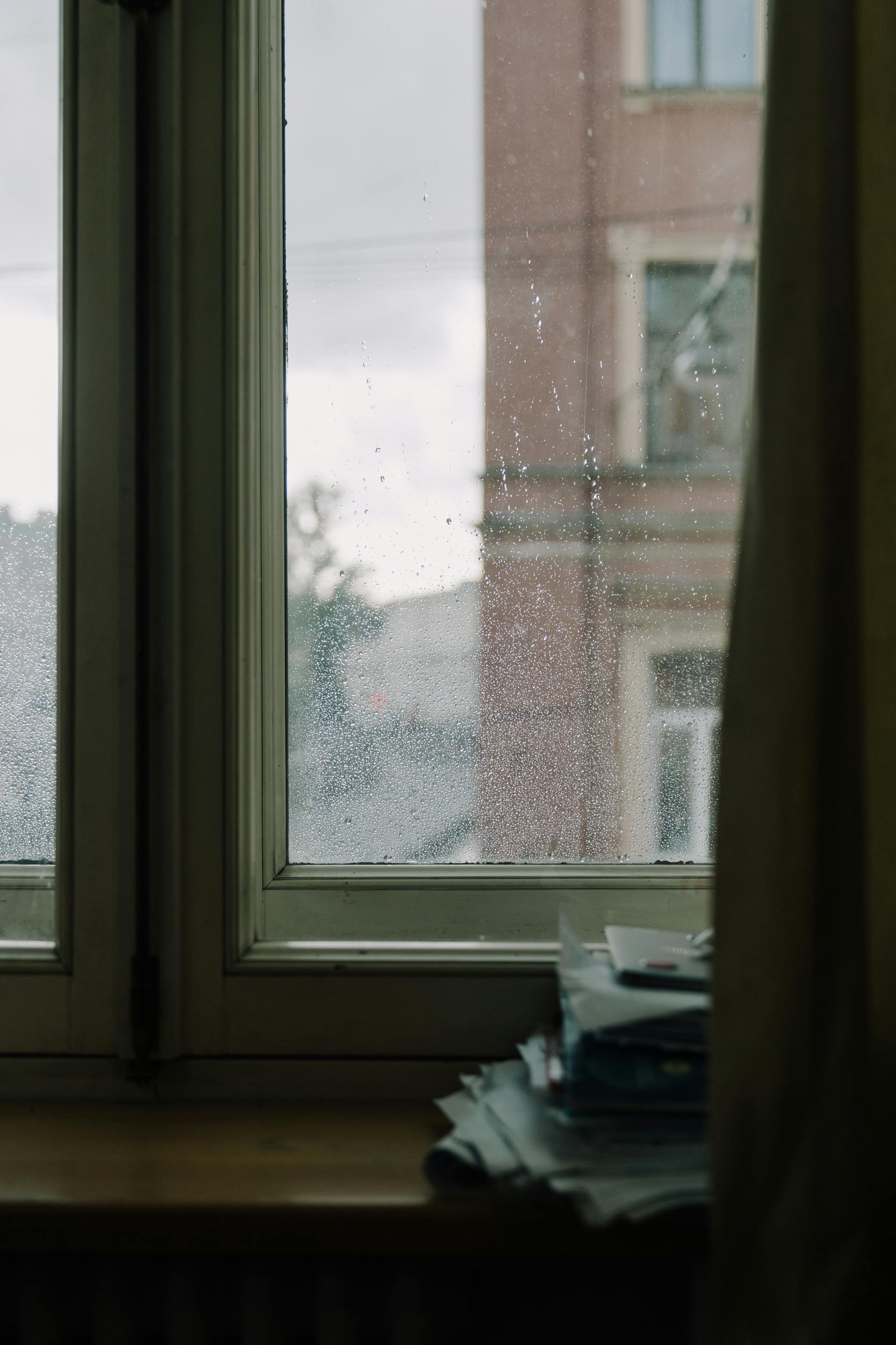 Raindrops on the window | Source: Pexels