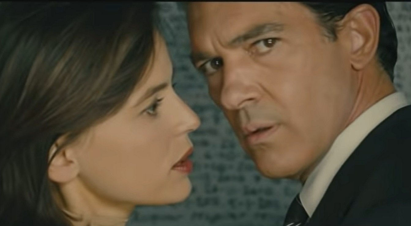 Antonio Banderas en una escena de "La piel que habito".| Fuente: Youtube/eldeseopc
