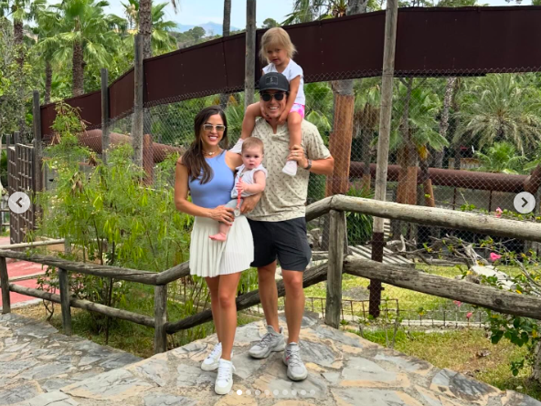 Summitt and Miranda Hogue posing for a picture with their kids, posted on July 16, 2024 | Source: Instagram/summitthogue