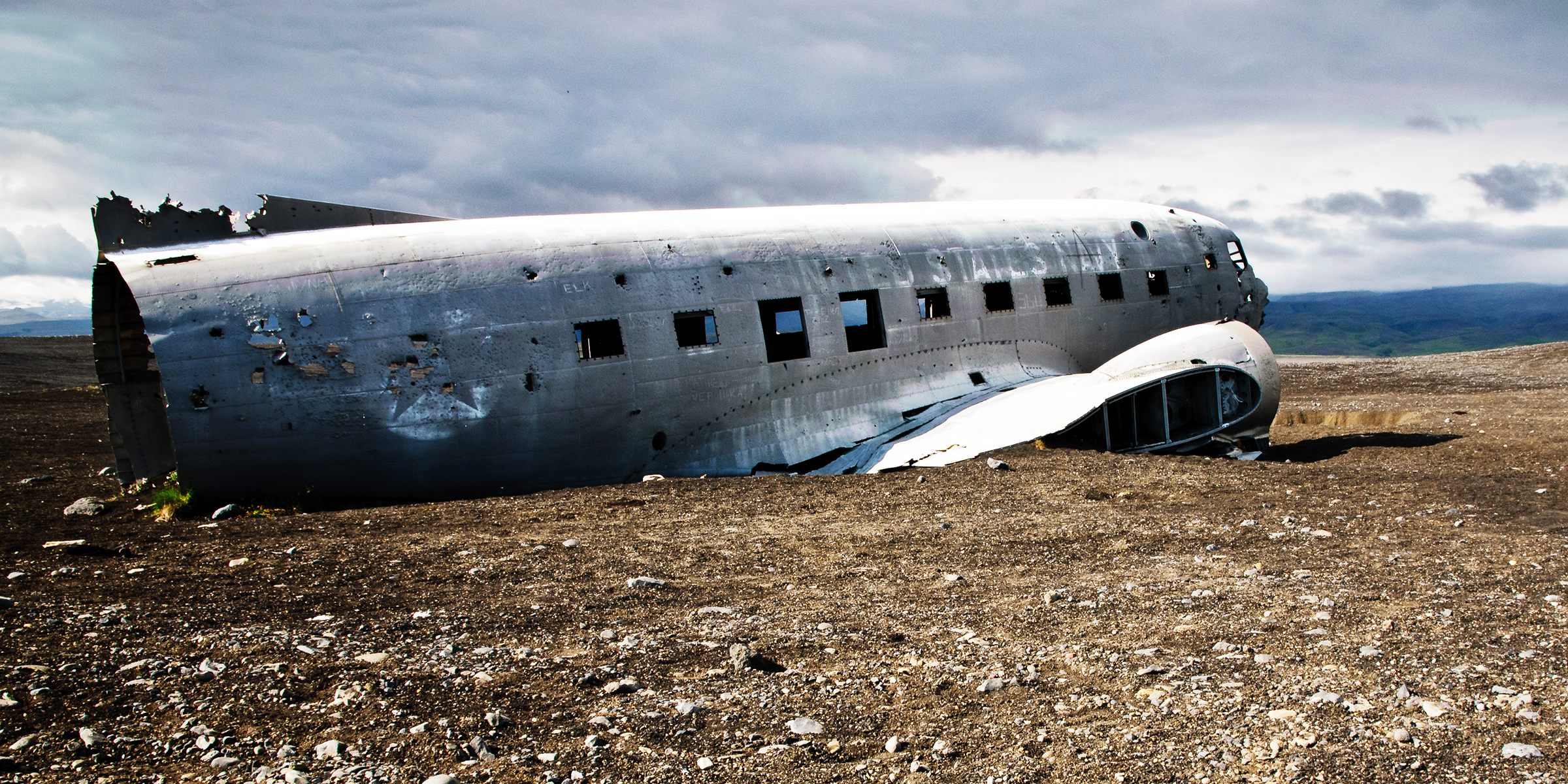 Debris after plane crash | Source: Shutterstock