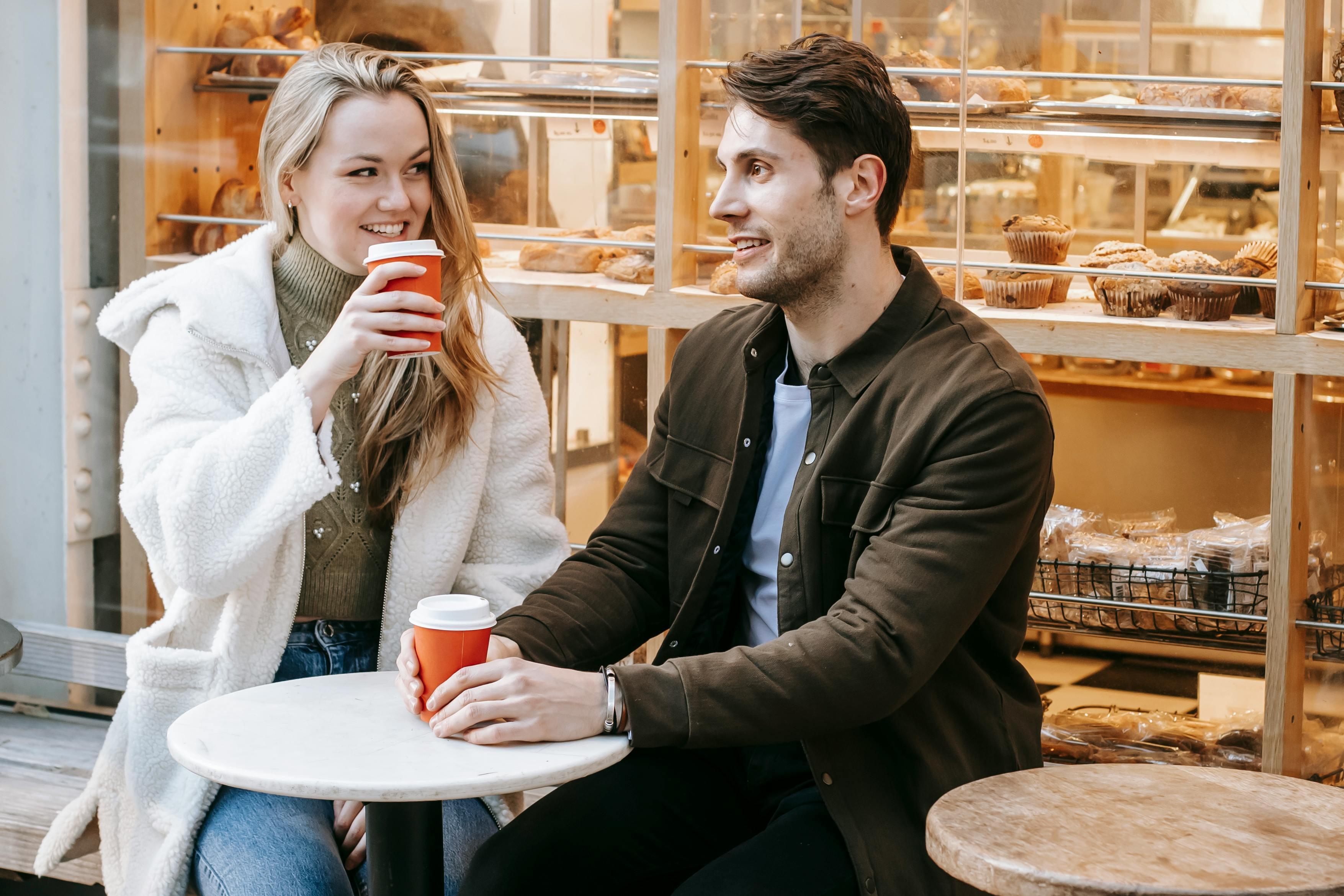 Two people having coffee | Source: Pexels