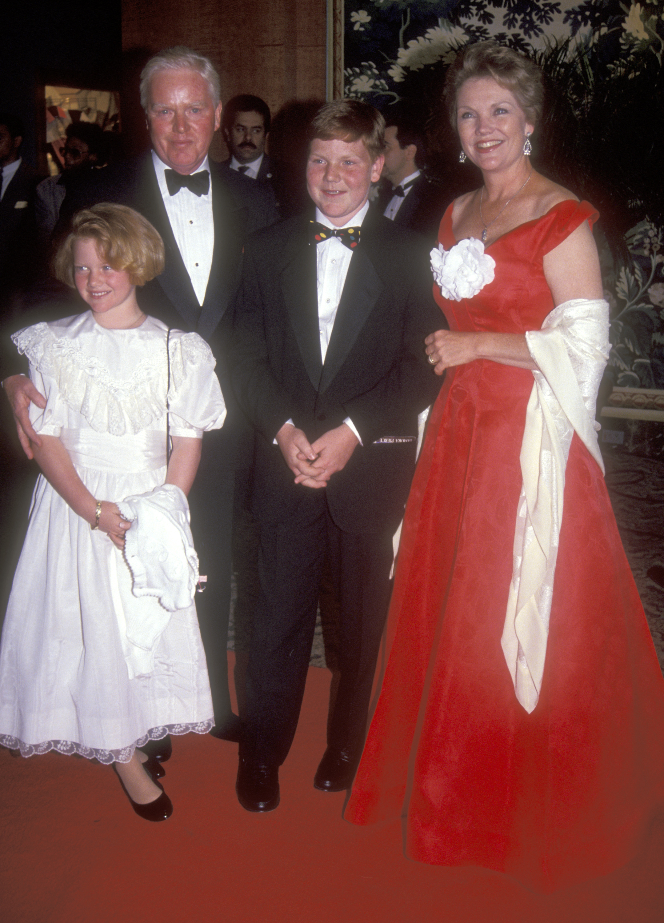 Amanda, Brian and Michael Davies with Erika Slezak at the 19th Annual Daytime Emmy Awards in New York City on June 23, 1992 | Source: Getty Images