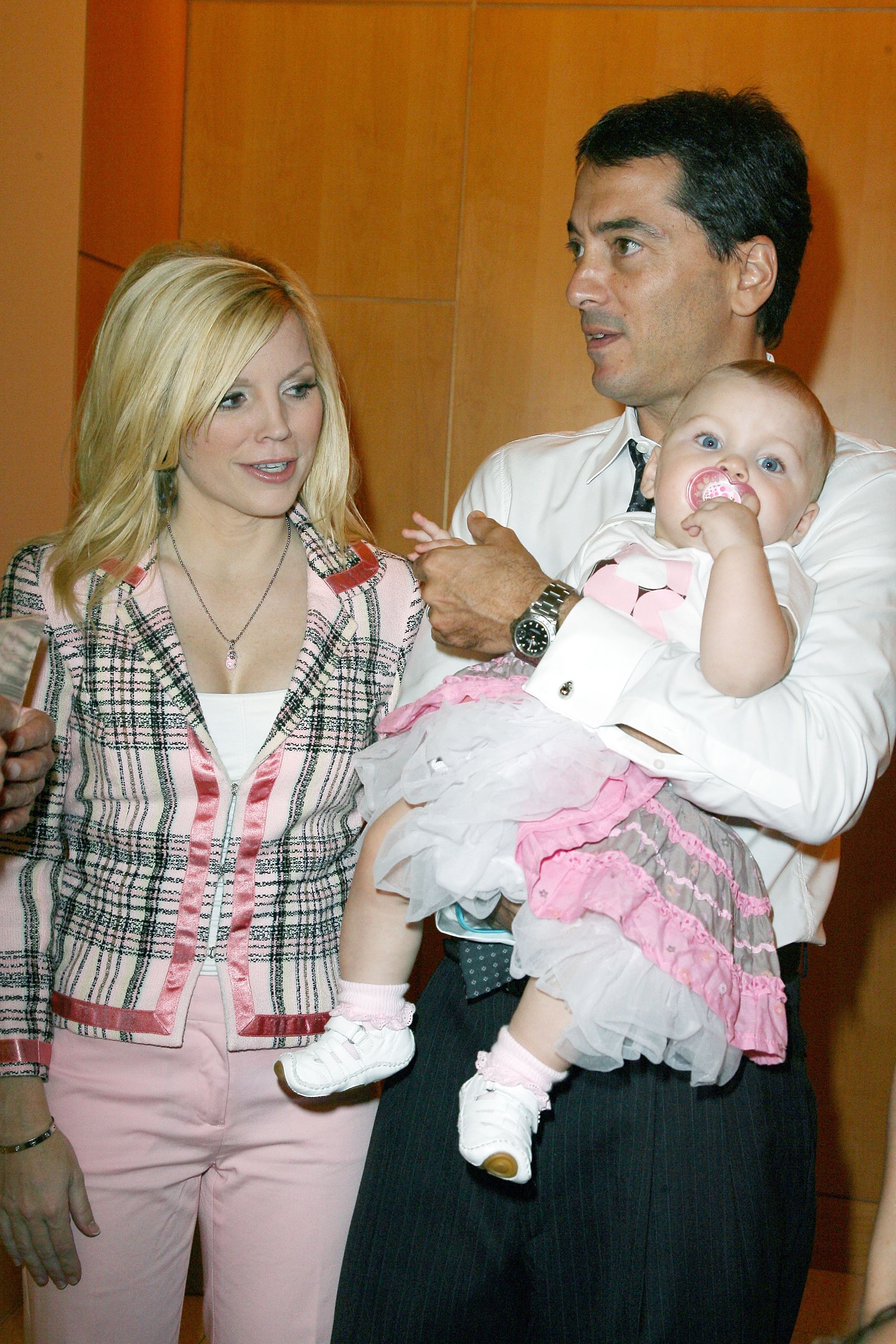 Scott Baio, his wife Renee Sloan, and daughter Bailey attend a press conference to promote Save Babies Through Screening Foundation at UCLA on September 5, 2008, in Westwood, California. | Source: Getty Images