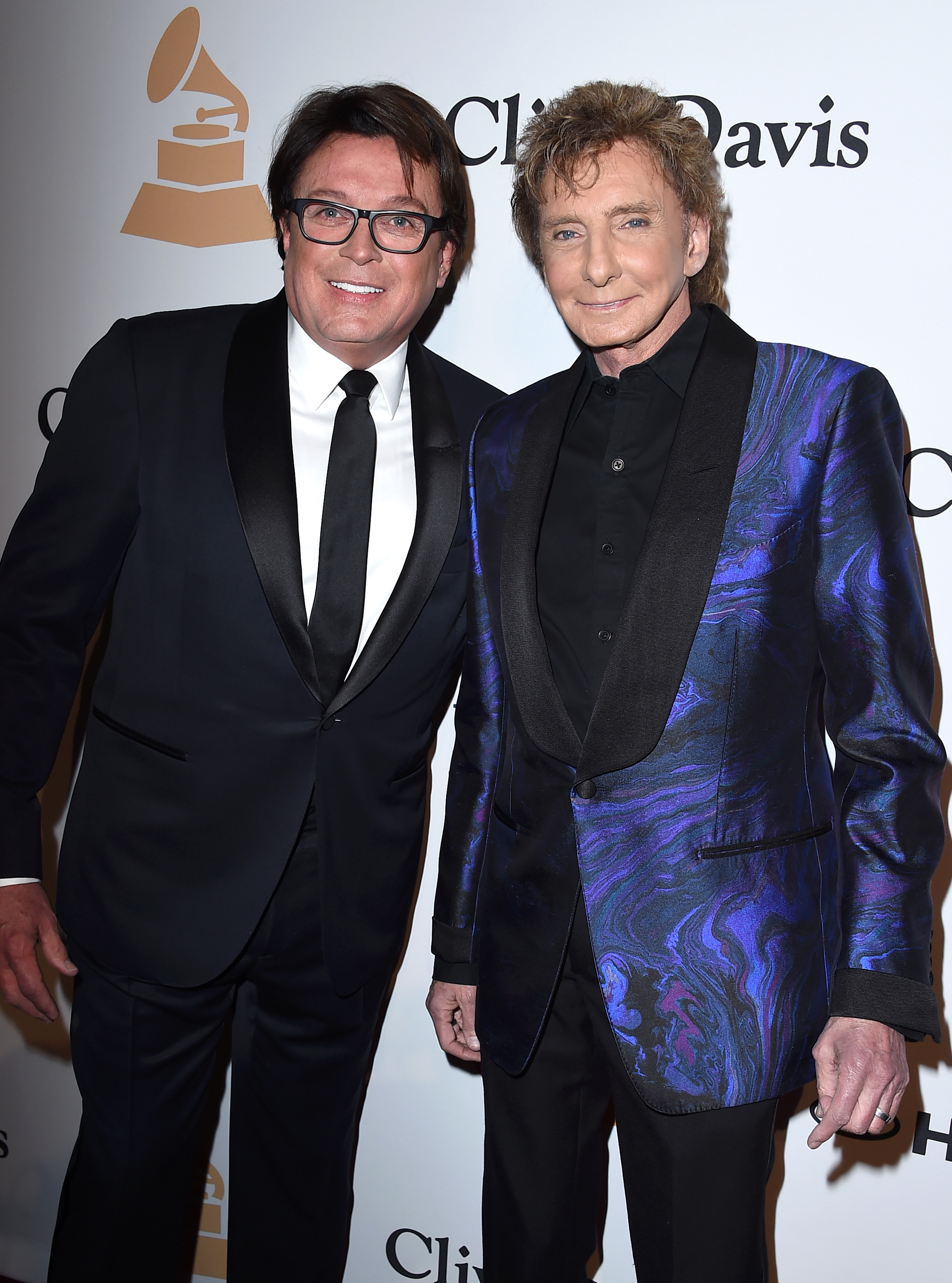 Garry Kief and Barry Manilow at the Pre-Grammy Gala in Beverly Hills, California on February 14, 2016 | Source: Getty Images