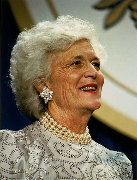 The late Barbara Bush, former First Lady of the United States of America | Source: Wikimedia