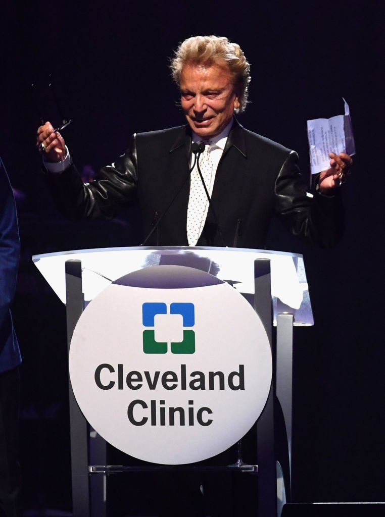Siegfried Fischbacher s'exprime lors du 23e gala annuel Keep Memory Alive "Power of Love" le 16 mars 2019 à Las Vegas, Nevada. | Photo : Getty Images