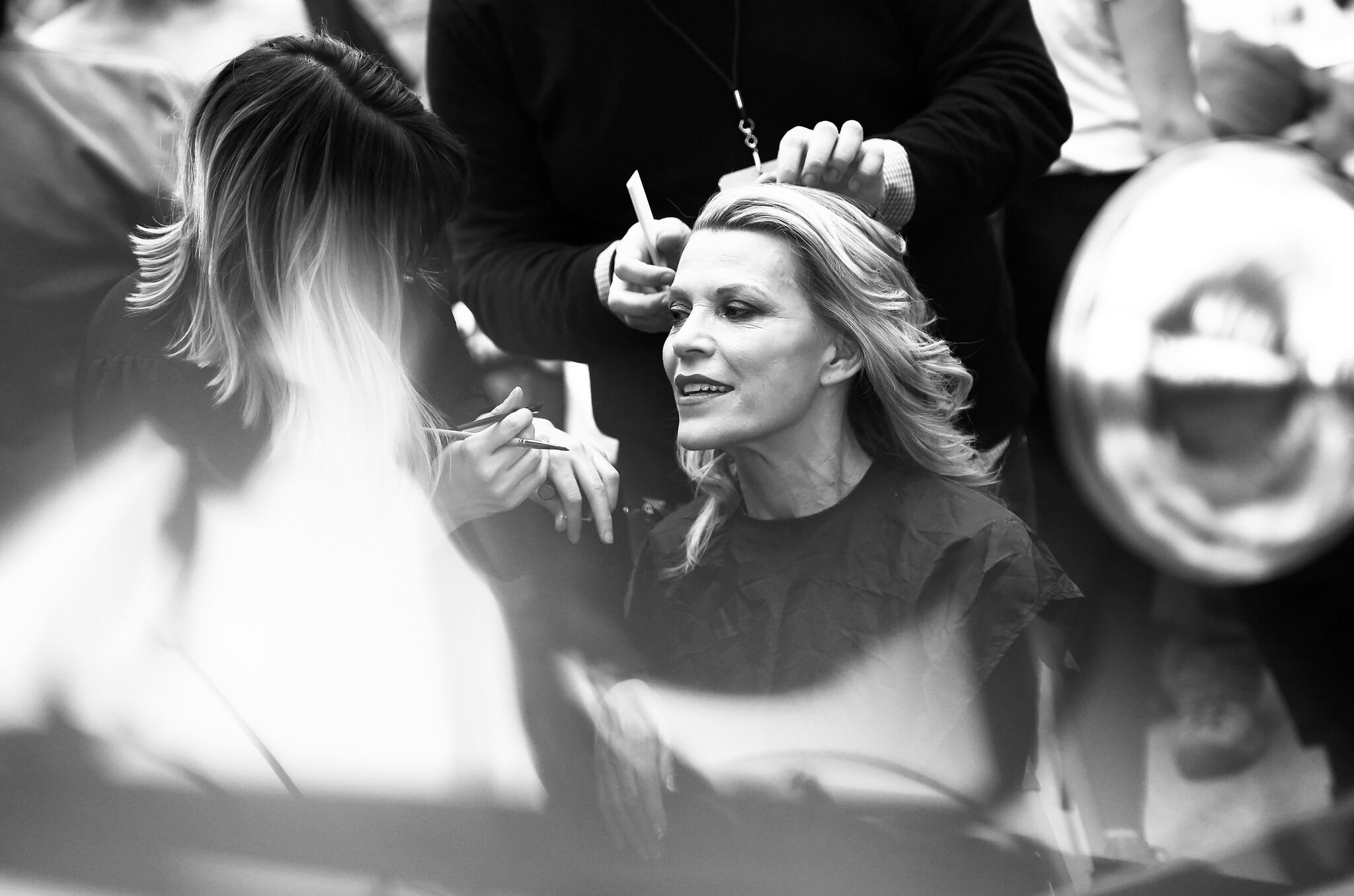  An alternative view of TV personality Vanna White during New York Fashion Week Fall 2016 at Moynihan Station  l Getty Images