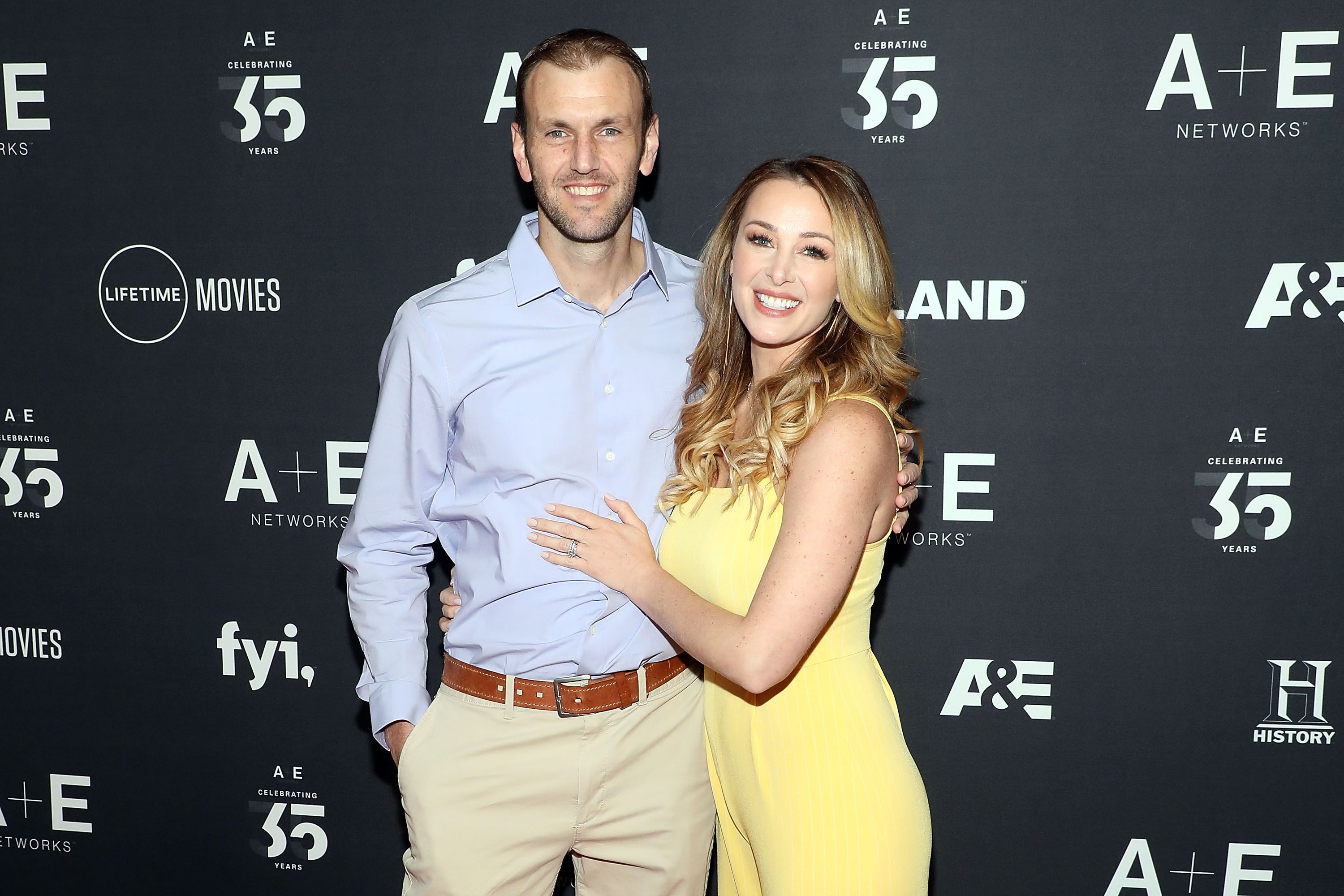 Doug Hehner and Jamie Otis at the 2019 A+E Upfront at Jazz in 2019 in New York | Source: Getty Images