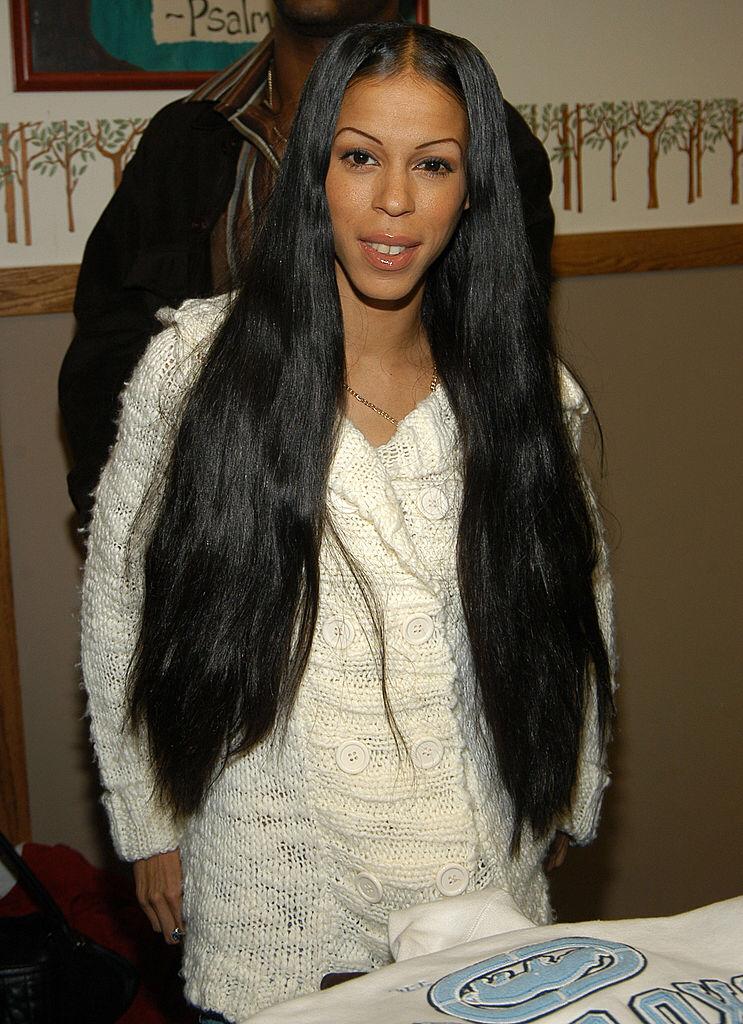 Heather Hunter at the Book Bank Foundation Build A One Day Superstore For The Homeless event on December 23, 2004 at The Bowery Mission in New York City, New York | Photo: Getty Images