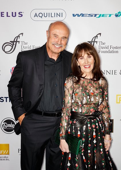 Dr. Phil McGraw and Robin McGraw at Rogers Arena on October 21, 2017 in Vancouver, Canada. | Photo: Getty Images