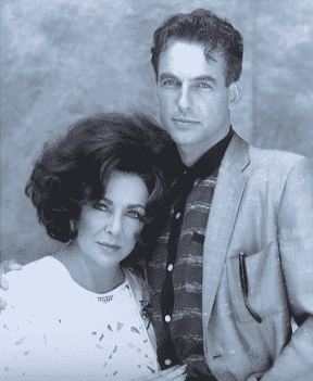 Co-stars Mark Harmon and Elizabeth Taylor from the 1989 film "Sweet Bird of Youth." | Source: YouTube/ The Late Show with Stephen Colbert.