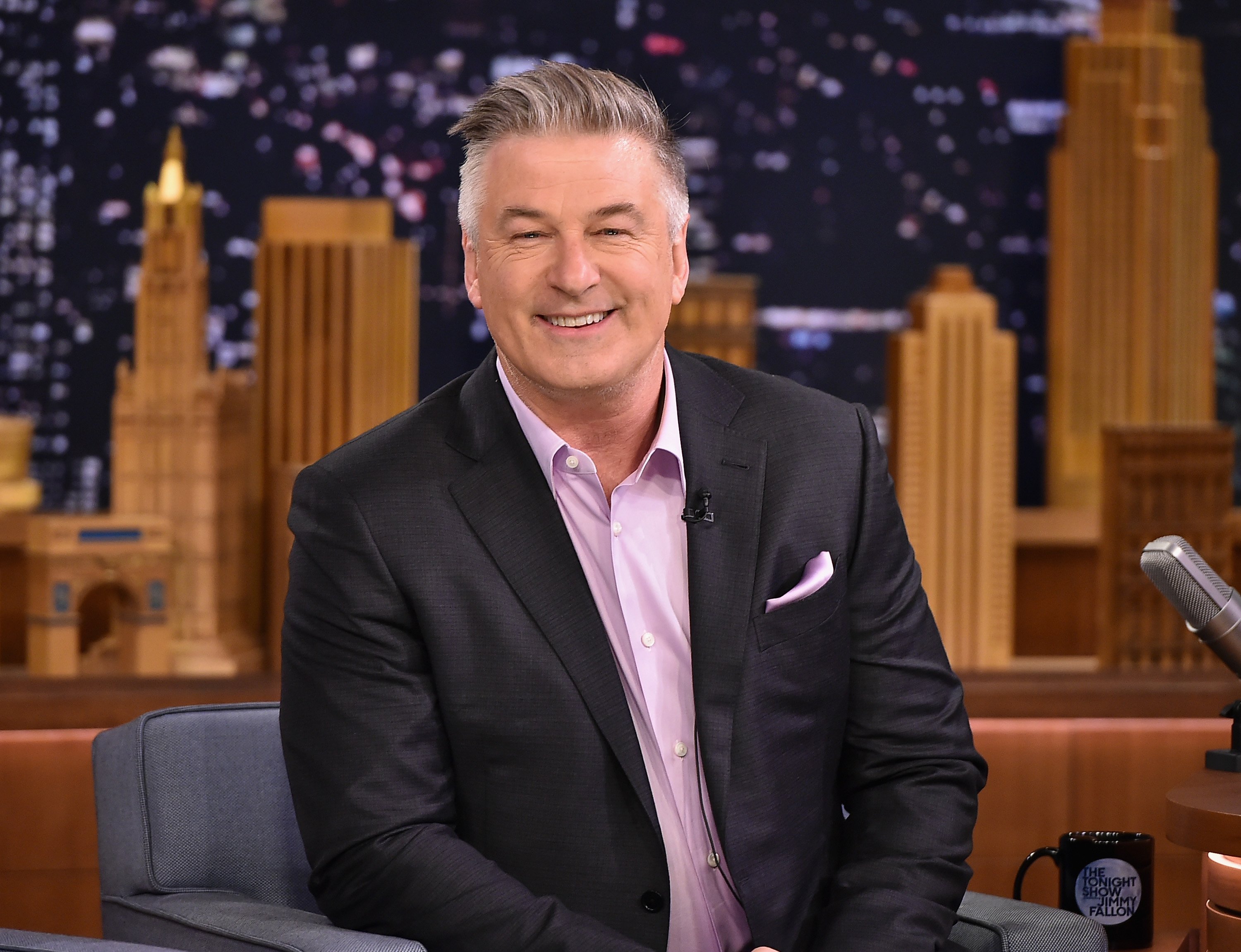 Alec Baldwin Visits "The Tonight Show Starring Jimmy Fallon" at Rockefeller Center on February 9, 2017 in New York City | Photo: Getty Images