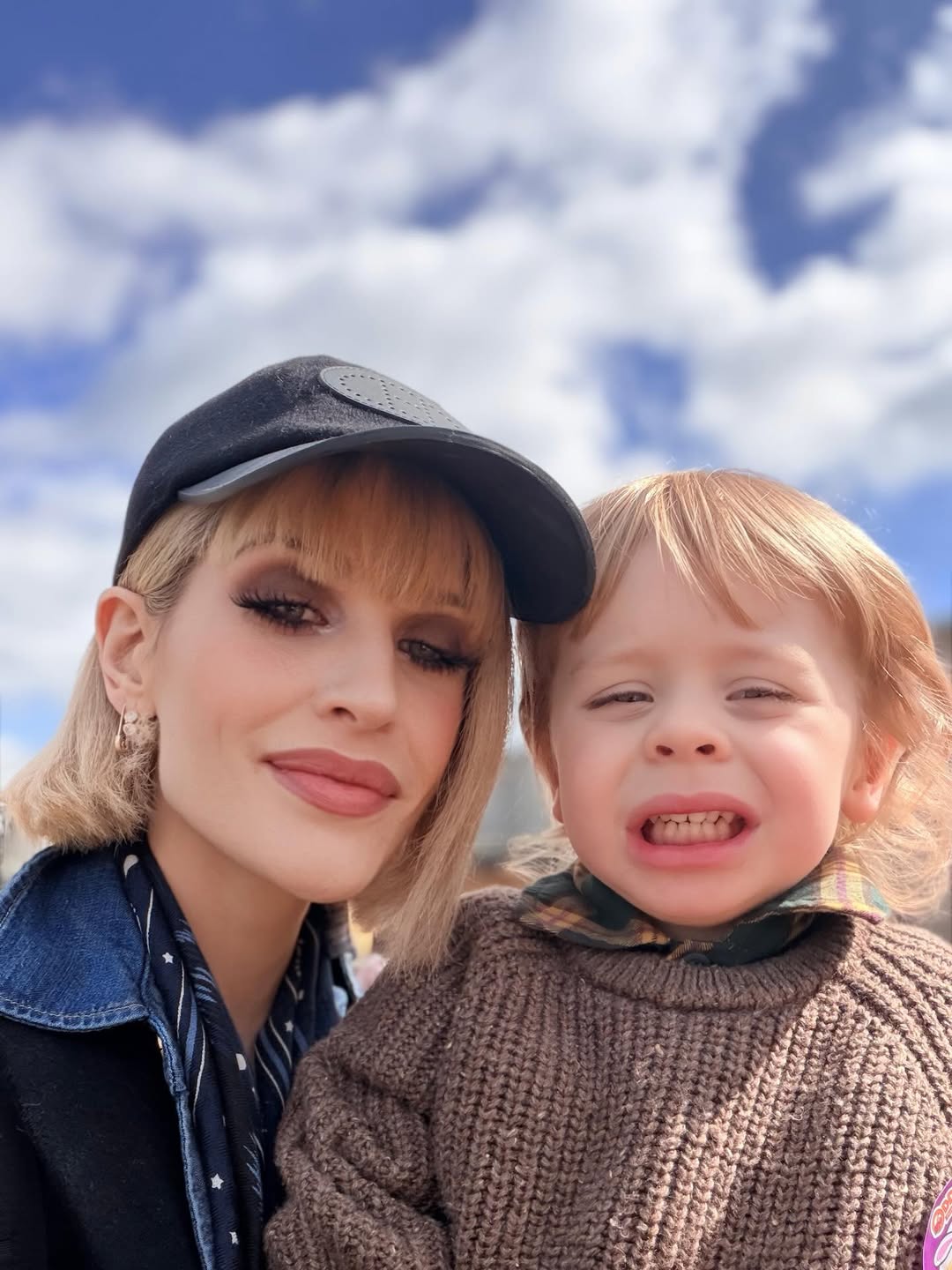 A photo from Kelly Osbourne's post, dated 3 April 2026. | Source: Instagram/kellyosbourne