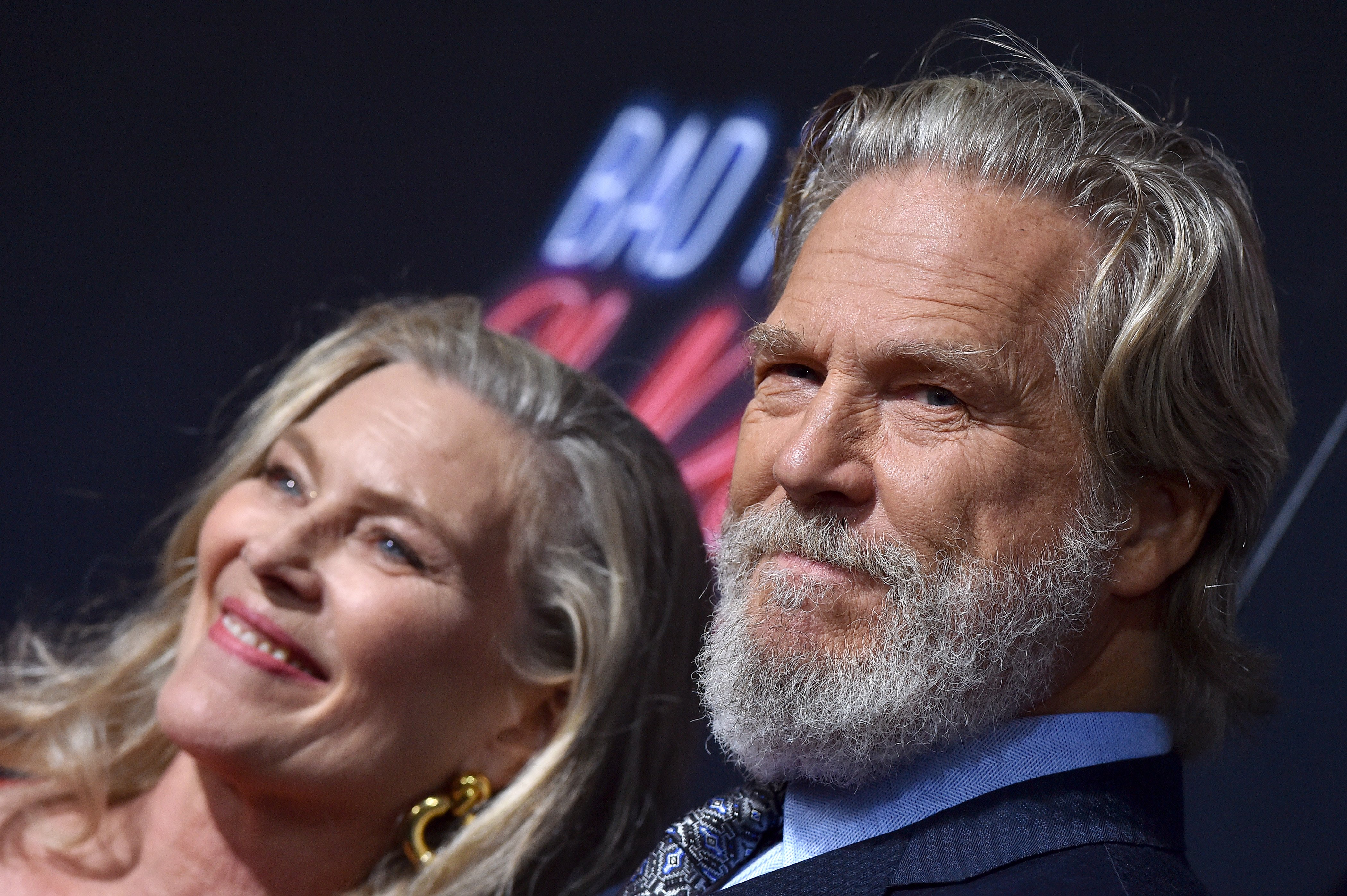 Jeff Bridges y Susan Geston en el Teatro Chino TCL, el 22 de septiembre de 2018 en Hollywood, California. | Foto: Getty Images Jeff Bridges y Susan Geston en el Teatro Chino TCL, el 22 de septiembre de 2018 en Hollywood, California. | Foto: Getty Images