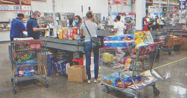 Personas en el supermercado. | Foto: Shutterstock