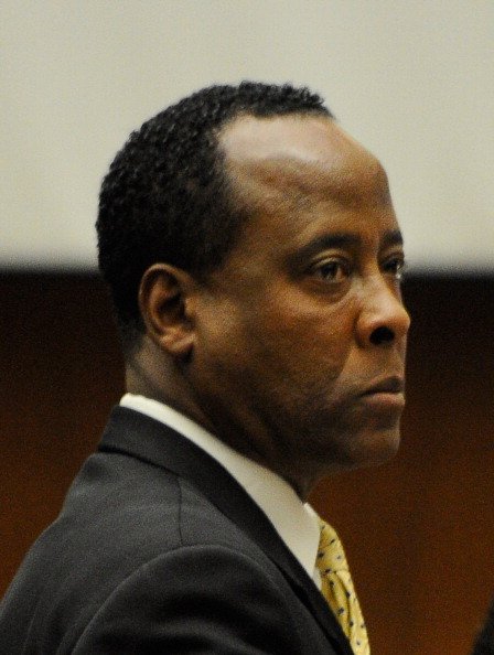  Dr. Conrad Murray at the Los Angeles Superior Court in California.| Photo: Getty Images.