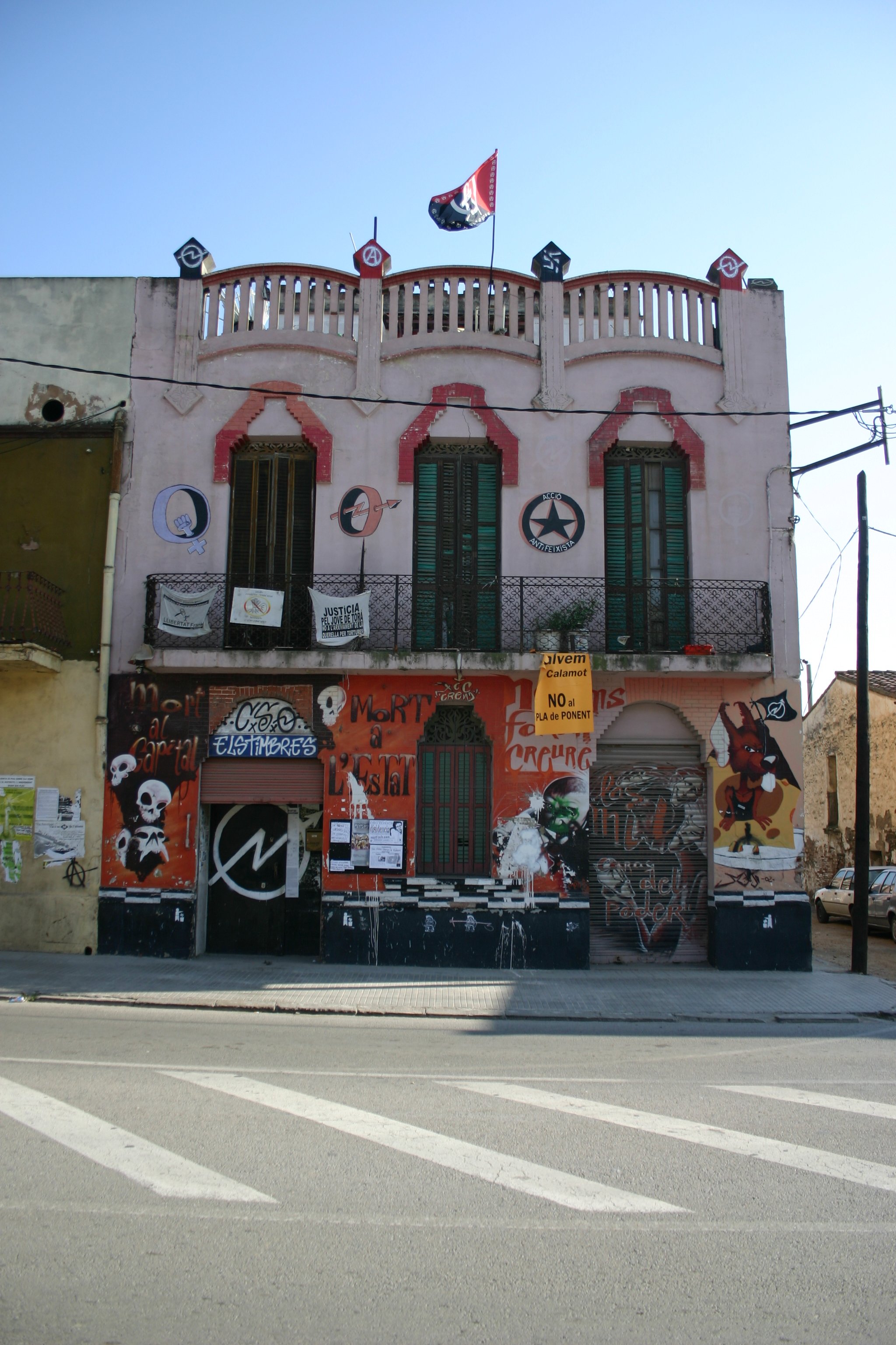Casa “okupada” en Cataluña, España. I Foto: Wikipedia