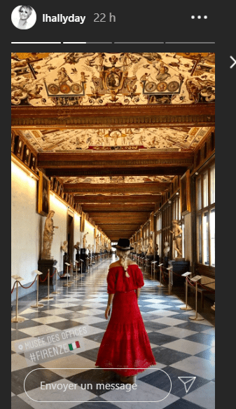 Laeticia Hallyday au musée des offices en Italie. | Ihallyday : Instagram