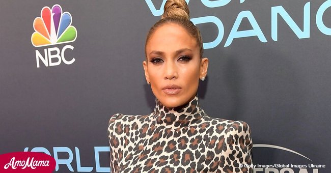 Jennifer Lopez shows off her hot dance moves during an interview on 'Tonight Show'