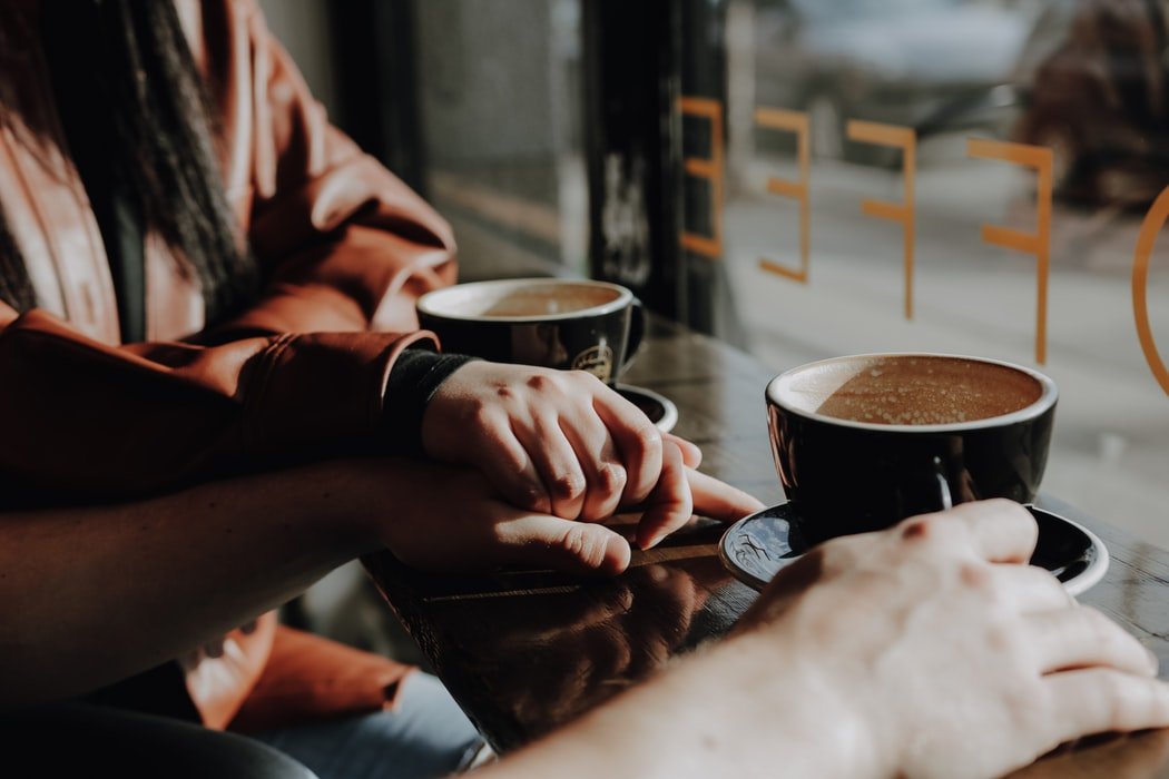 Couple having coffee | Source: Unsplash