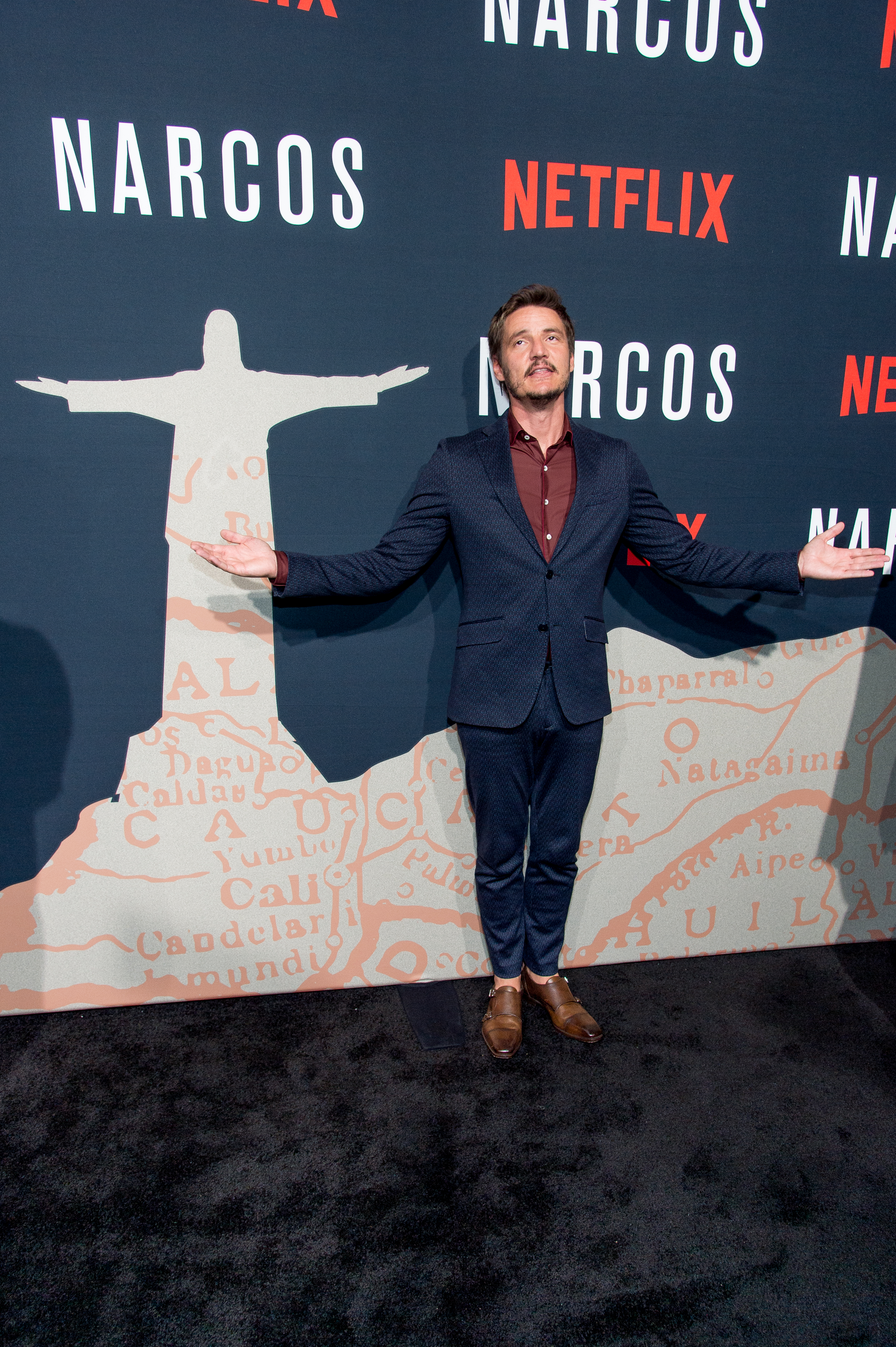 Pedro Pascal poses at the "Narcos" season 3 New York Screening at AMC Loews Lincoln Square 13 theater on August 21, 2017, in New York City | Source: Getty Images