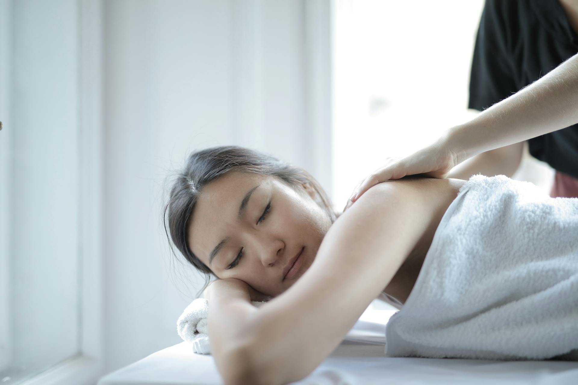 A woman at a massage spa | Source: Pexels