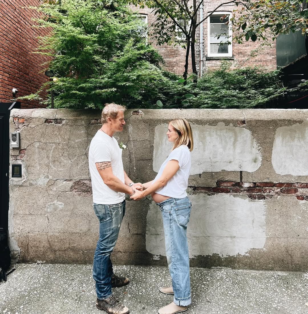 James Badge Dale and Emily Wickersham from a post dated September 28, 2024. | Source: Instagram/emilywickersham