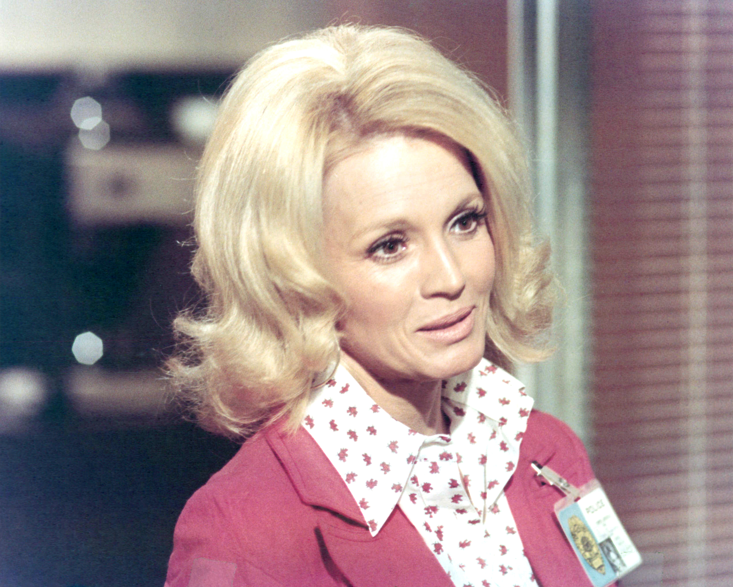 Angie Dickinson as Sergeant Suzanne 'Pepper' Anderson in the crime drama series "Police Woman" on January 1, 1975 | Source: Getty Images