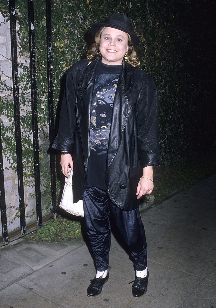 Actress Dana Hill attends a performance of the play "Hurlyburly" on December 1, 1988. | Photo: Getty Images