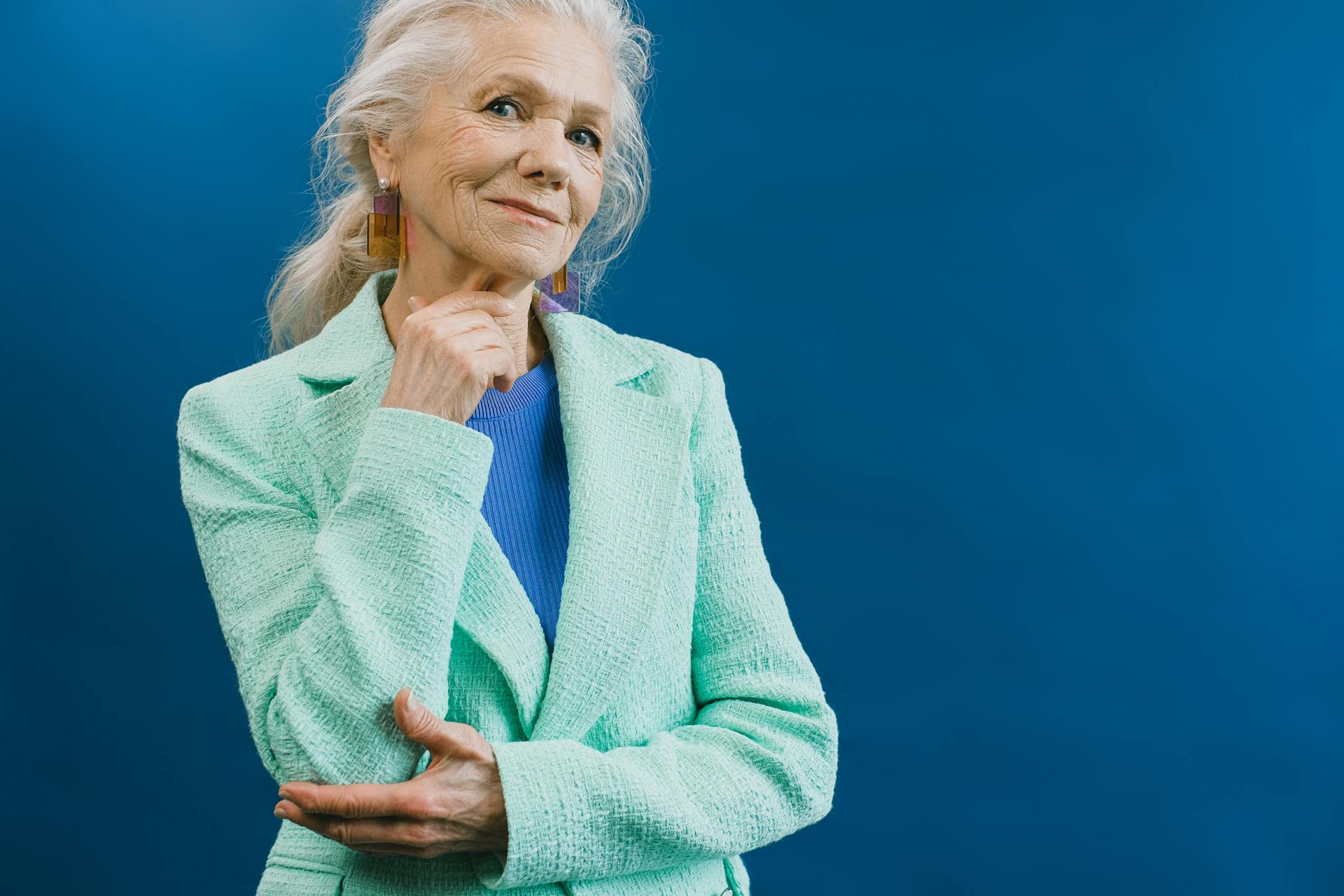 Elderly woman smiling | Source: Pexels